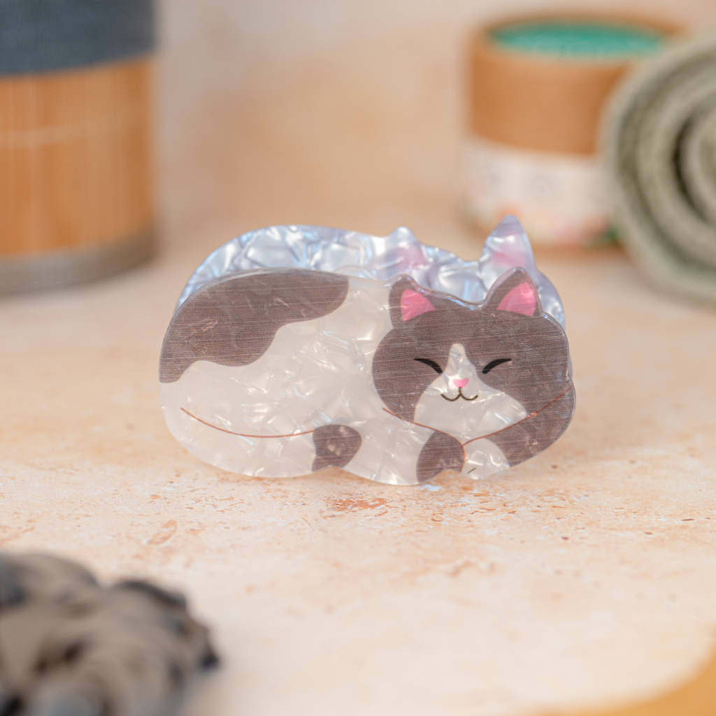 Sleeping Cat Hair Clip