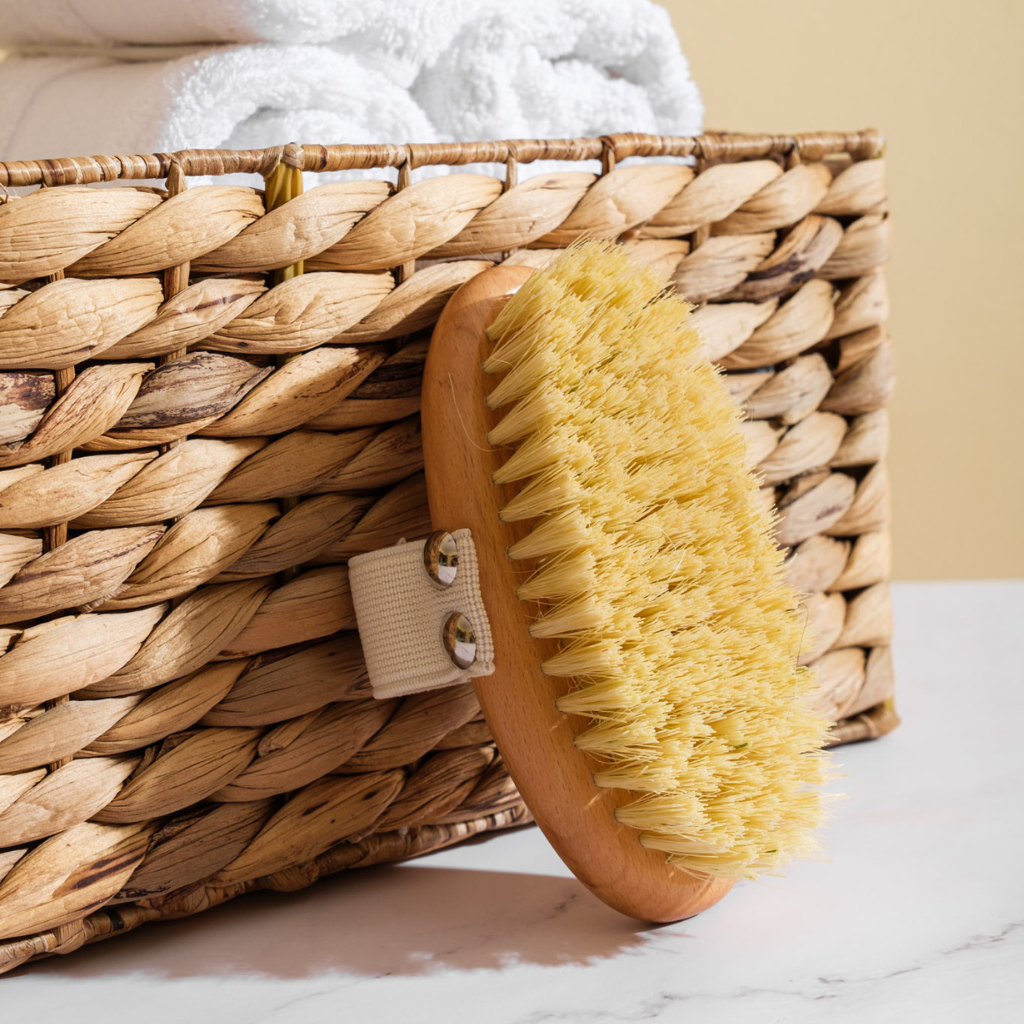 Brush for short hair