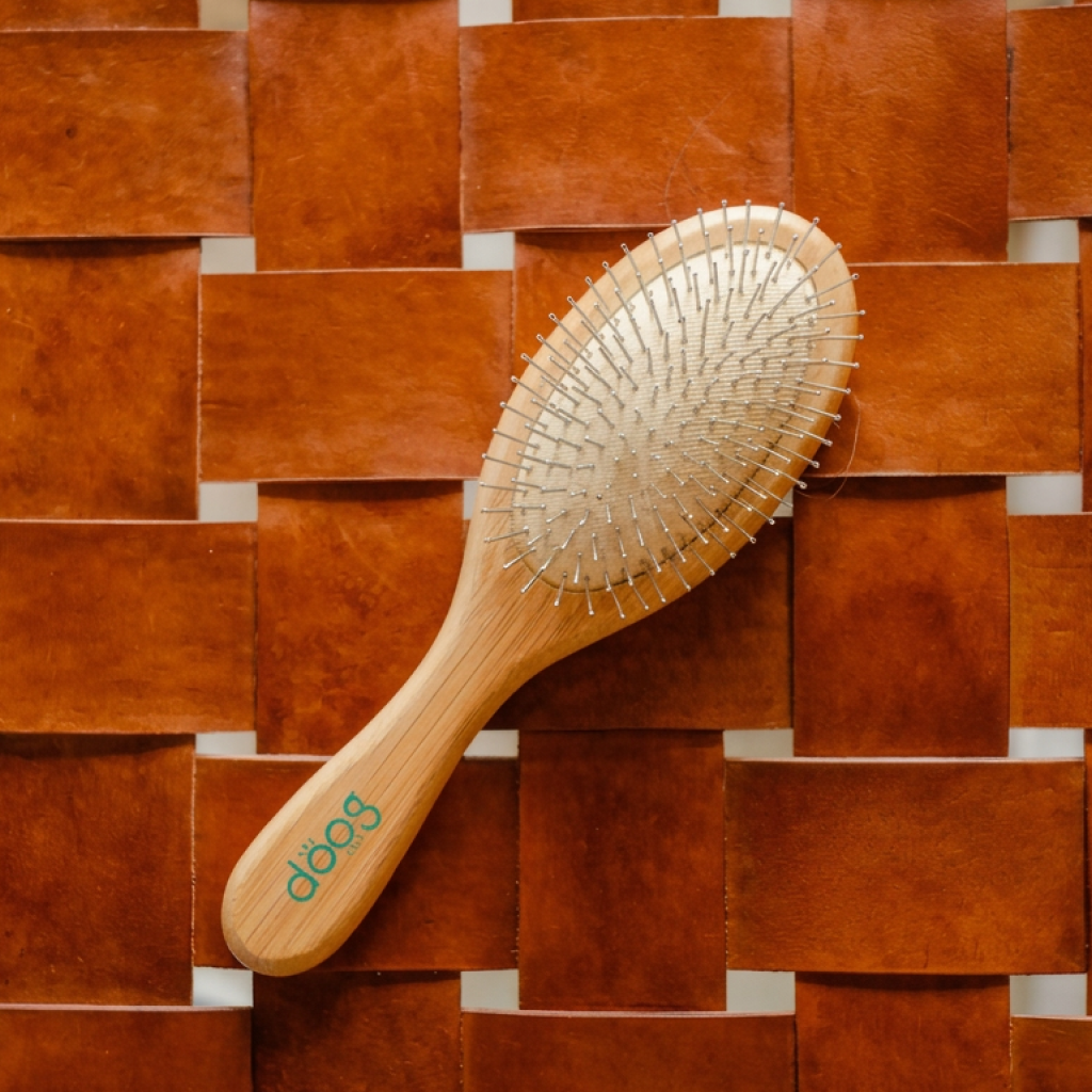 Brush for medium and long hair
